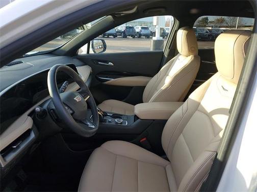 2024 Cadillac XT4 Luxury