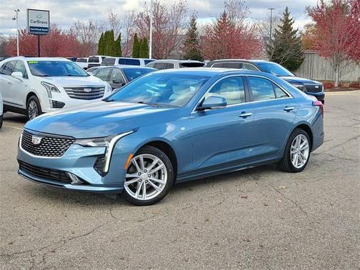 2023 Cadillac CT4 Luxury