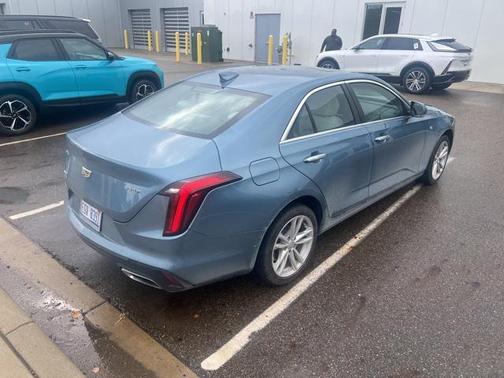 2023 Cadillac CT4 Luxury