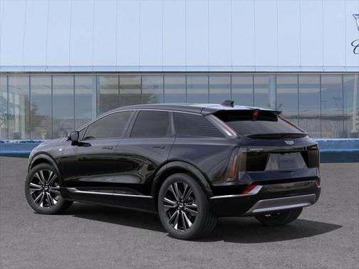 2025 Cadillac OPTIQ Luxury