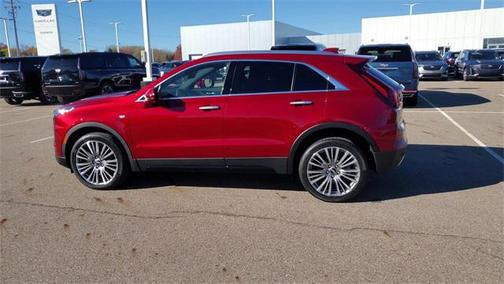 2024 Cadillac XT4 Premium Luxury