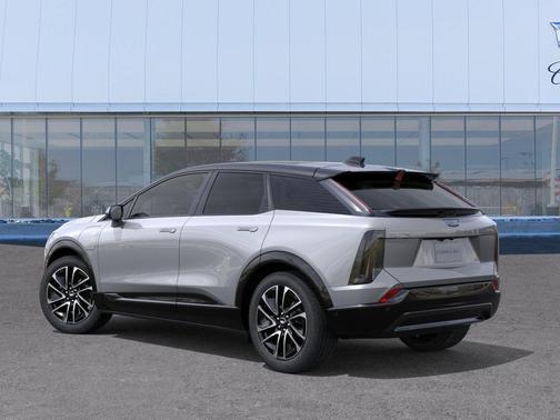 Argent Silver Metallic 2026 Cadillac OPTIQ Sport