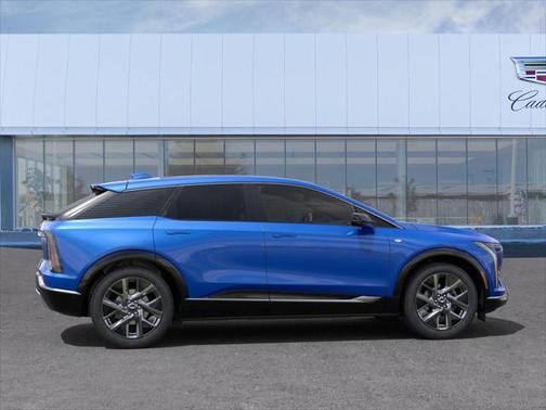2025 Cadillac OPTIQ Luxury