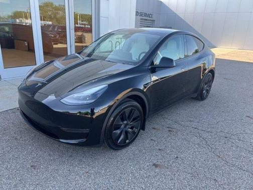 Solid Black 2024 Tesla Model Y Long Range Single Motor Rear-Wheel Drive