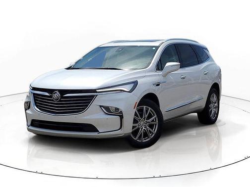 White Frost Tricoat 2023 Buick Enclave Essence AWD