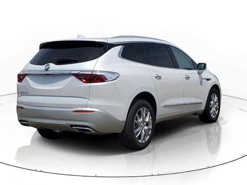 White Frost Tricoat 2023 Buick Enclave Essence AWD