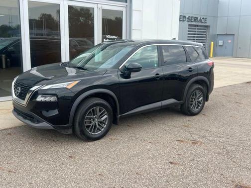 Super Black 2023 Nissan Rogue S