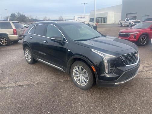 2022 Cadillac XT4 Premium Luxury