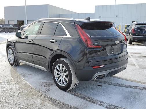 2022 Cadillac XT4 Premium Luxury