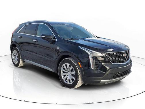 2022 Cadillac XT4 Premium Luxury