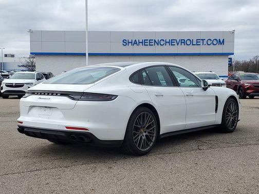 White 2023 Porsche Panamera 4 Platinum Edition