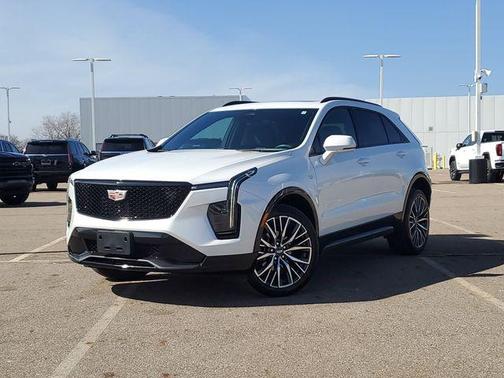 2024 Cadillac XT4 Sport