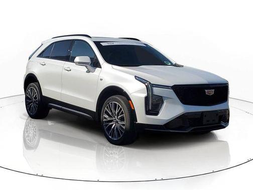 Crystal White Tricoat 2024 Cadillac XT4 Sport