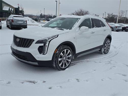 2021 Cadillac XT4 Premium Luxury