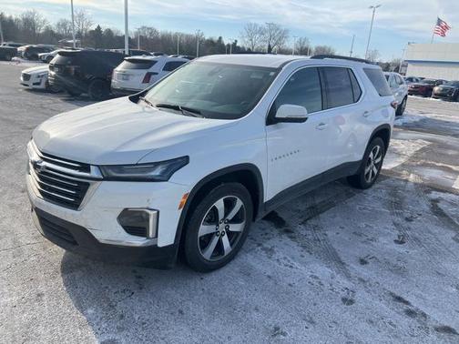 2023 Chevrolet Traverse LT Leather