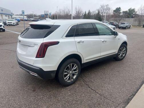Crystal White Tricoat 2021 Cadillac XT5 Premium Luxury
