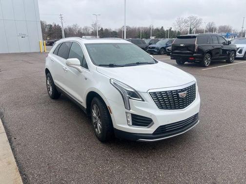 Crystal White Tricoat 2021 Cadillac XT5 Premium Luxury