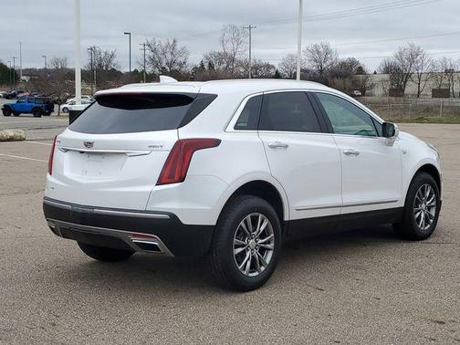 Crystal White Tricoat 2021 Cadillac XT5 Premium Luxury