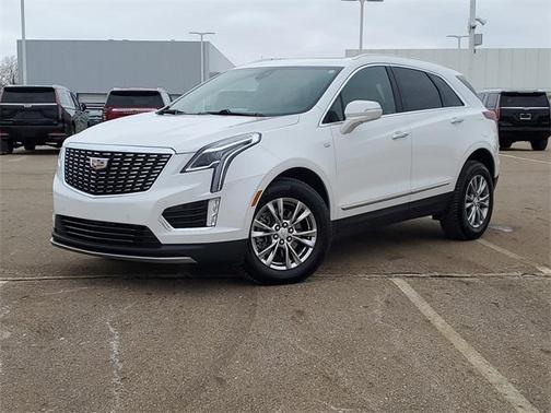 2022 Cadillac XT5 Premium Luxury