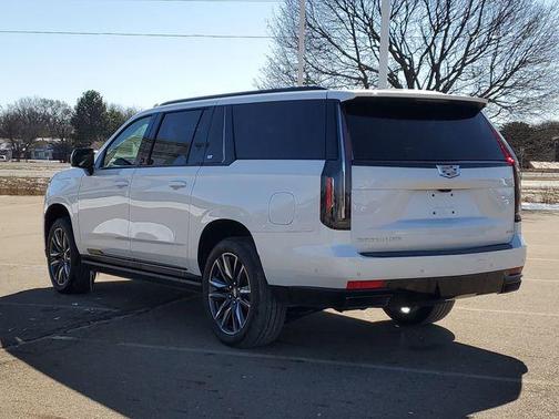 2024 Cadillac Escalade ESV Sport Platinum