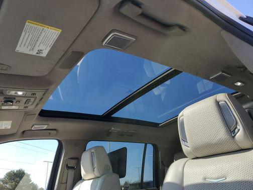 2024 Cadillac Escalade ESV Sport Platinum