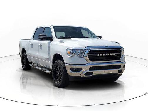 Bright White Clearcoat 2020 RAM 1500 Big Horn/Lone Star