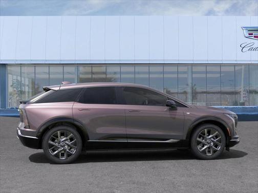 2025 Cadillac OPTIQ Luxury