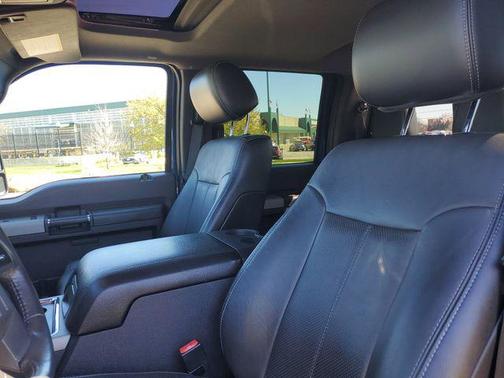 BLUE JEANS METALLIC 2015 Ford F-250 Lariat