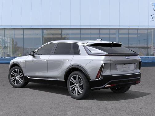 Argent Silver Metallic 2026 Cadillac LYRIQ Luxury