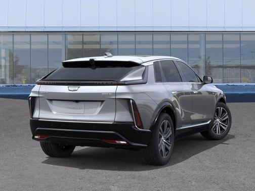 Argent Silver Metallic 2026 Cadillac LYRIQ Luxury