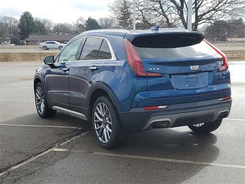 2019 Cadillac XT4 Premium Luxury