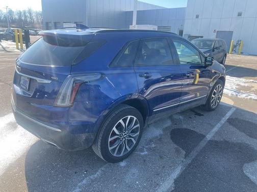 2023 Cadillac XT5 Sport