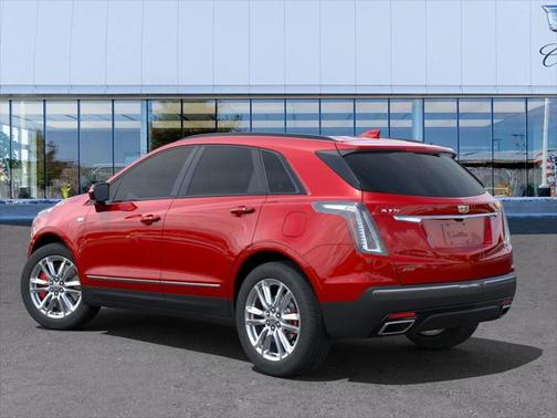 2025 Cadillac XT5 Sport