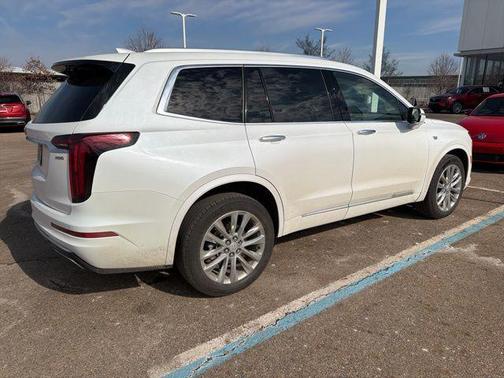 2023 Cadillac XT6 Premium Luxury AWD