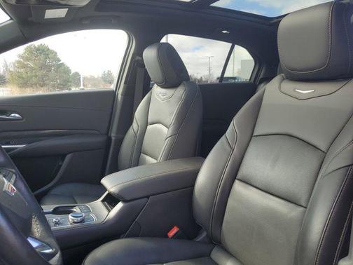 2023 Cadillac XT4 Sport