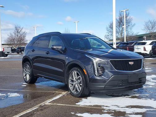 2023 Cadillac XT4 Sport