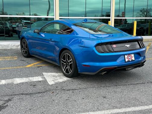 2021 Ford Mustang EcoBoost