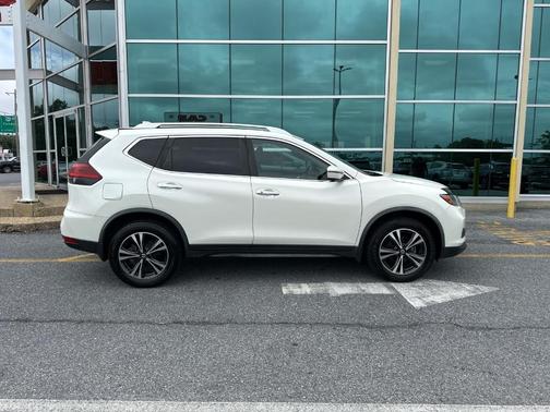 2020 Nissan Rogue SV