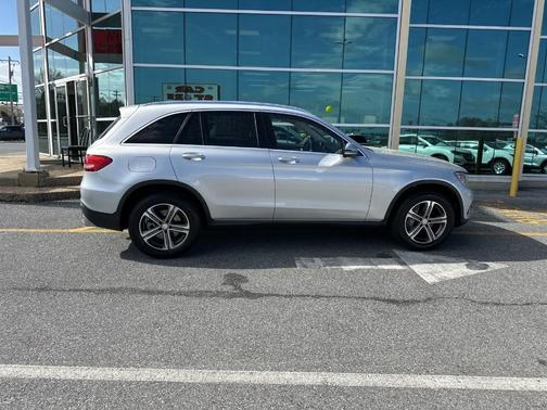 2016 Mercedes-Benz GLC-Class GLC 300 4MATIC