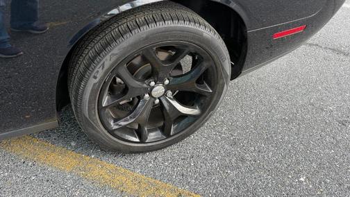 Pitch Black Clearcoat 2015 Dodge Challenger SXT