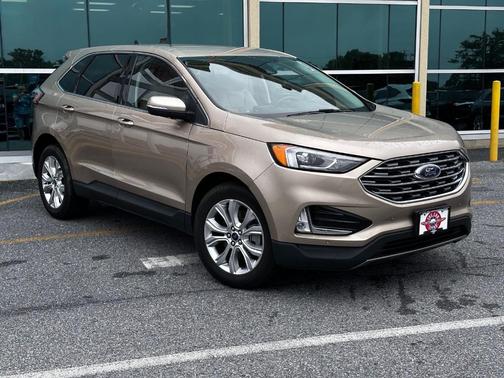 2021 Ford Edge Titanium