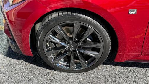 Infrared 2022 Lexus IS 350 F Sport