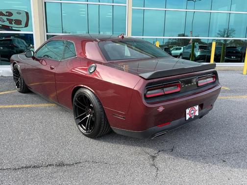2018 Dodge Challenger SXT