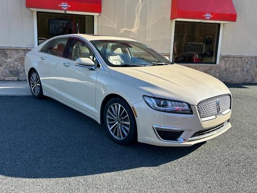 2018 Lincoln MKZ Select