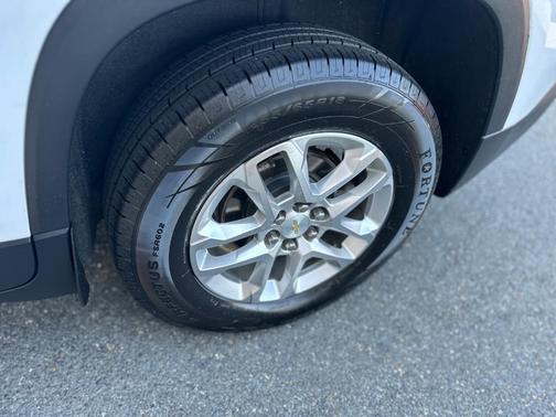 2018 Chevrolet Traverse LT Cloth