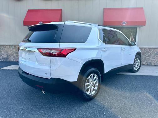 2018 Chevrolet Traverse LT Cloth