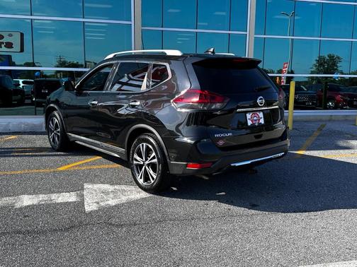 2018 Nissan Rogue SL