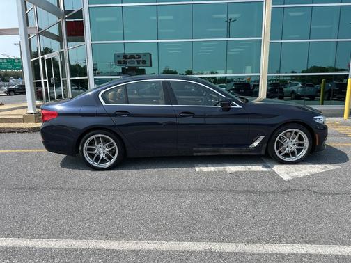 2019 BMW 530 i xDrive