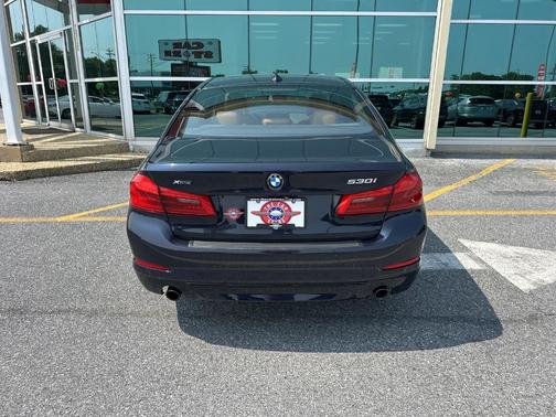 2019 BMW 530 i xDrive