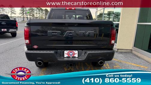 Brilliant Black Crystal Pearlcoat 2017 RAM 1500 Sport